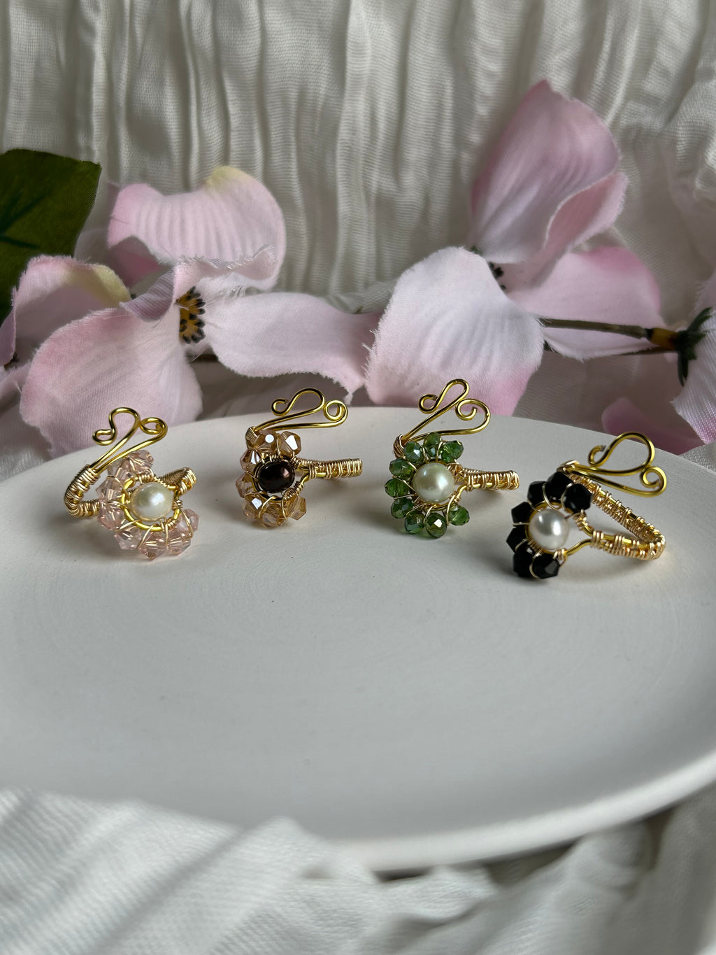 Bloom Pearl Wire Ring. Handmade Adjustable, Crystal beads, one Freshwater Pearl and non-tarnish Wire.