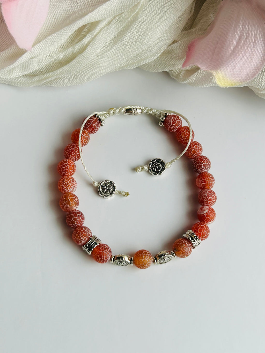 Dragon Vein Agate Stone Adjustable Bracelet with Unique Beads and Silver Tone Charms for Stylish Unisex Accessory