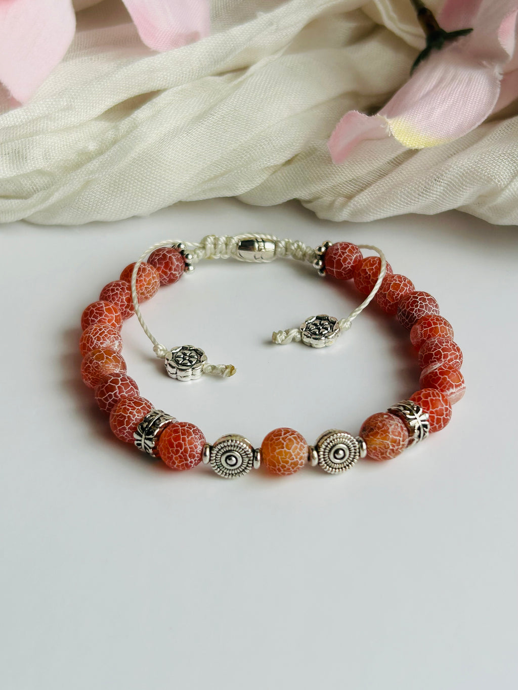 Dragon Vein Agate Stone Adjustable Bracelet with Unique Beads and Silver Tone Charms for Stylish Unisex Accessory