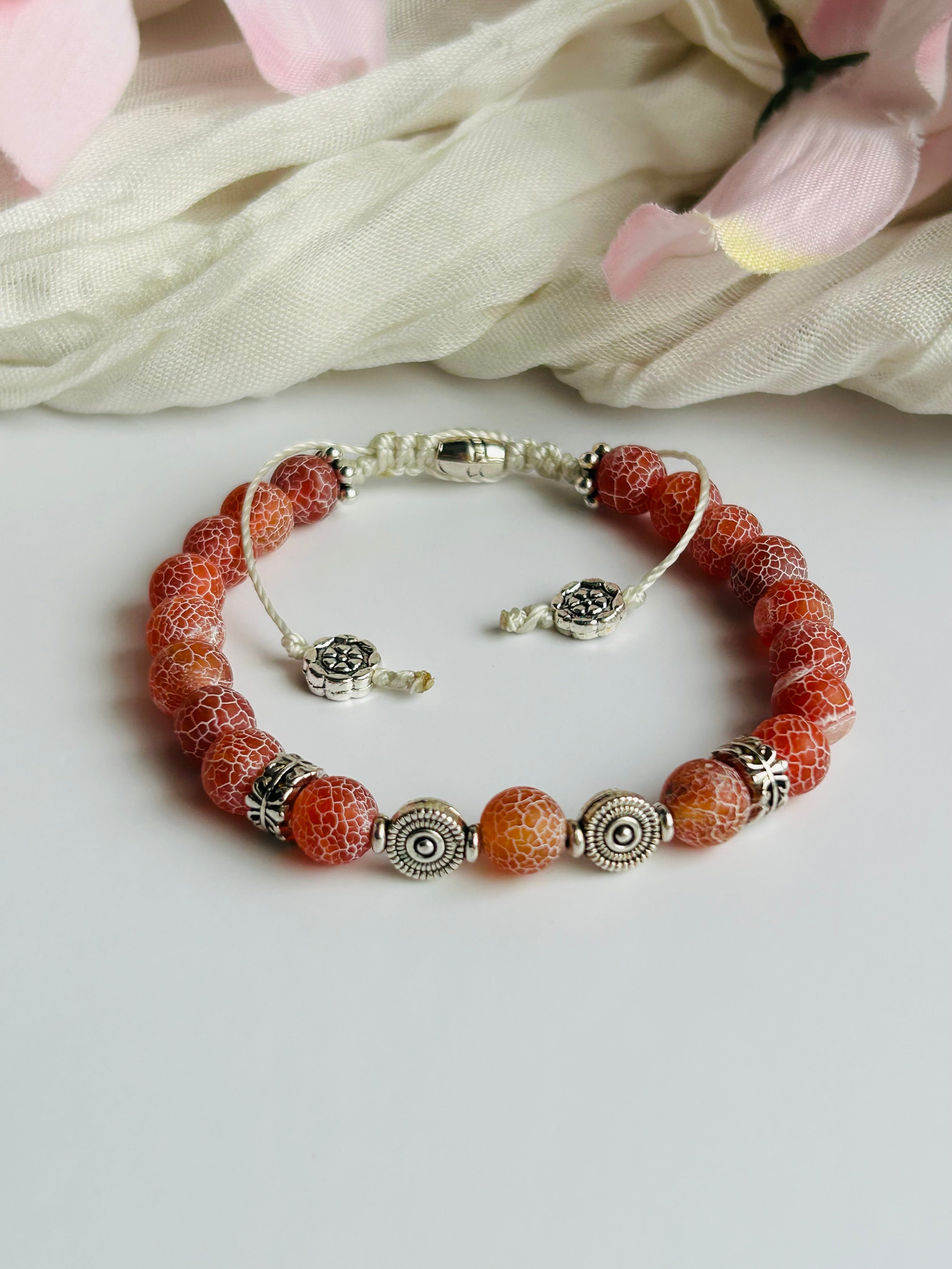 Dragon Vein Agate Stone Adjustable Bracelet with Unique Beads and Silver Tone Charms for Stylish Unisex Accessory
