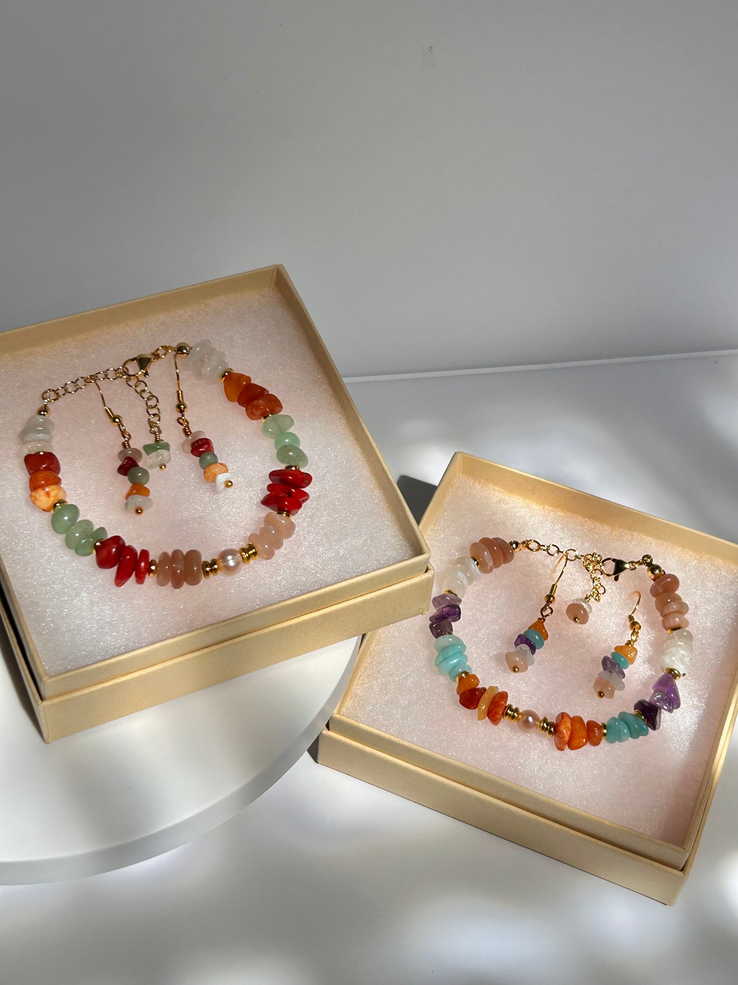 Multicolor Chip Gemstone Bracelet & Earrings Set with Freshwater Pearl 14K Gold Plated.